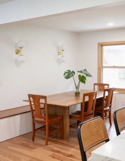 Lyn Home Dining Room