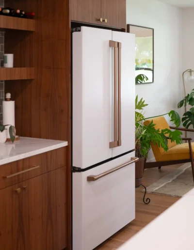 Lyn Home Kitchen