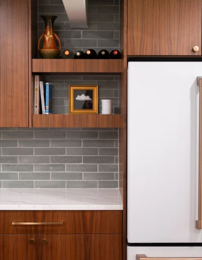 Lyn Home Kitchen