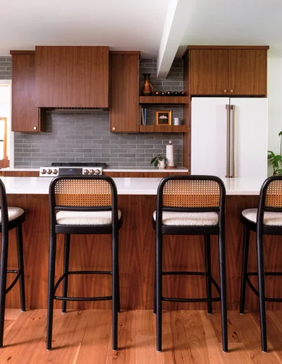 Lyn Home Kitchen