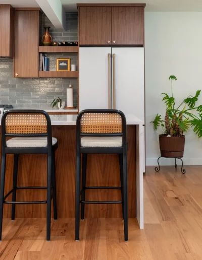 Lyn Home Kitchen